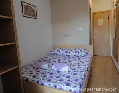 Apartmani Vila Mare Budva, Dvokrevetne sobe sa terasom Vila Mare Budva, Budva 2018, privatni smeštaj u mestu Budva, Crna Gora